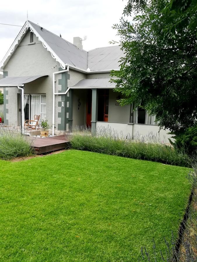 Tranquil House B&B @ 1 College Ave Queenstown Exterior photo